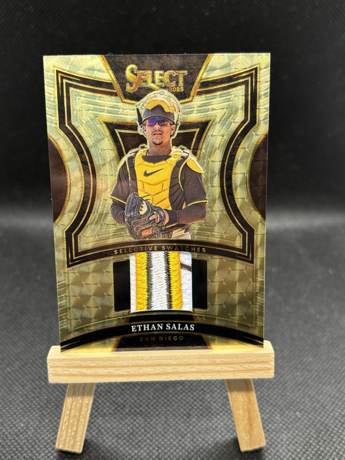 2025 Panini Select Selective Swatches – Ethan Salas – Gold Vinyl 1/1 Padres SSP