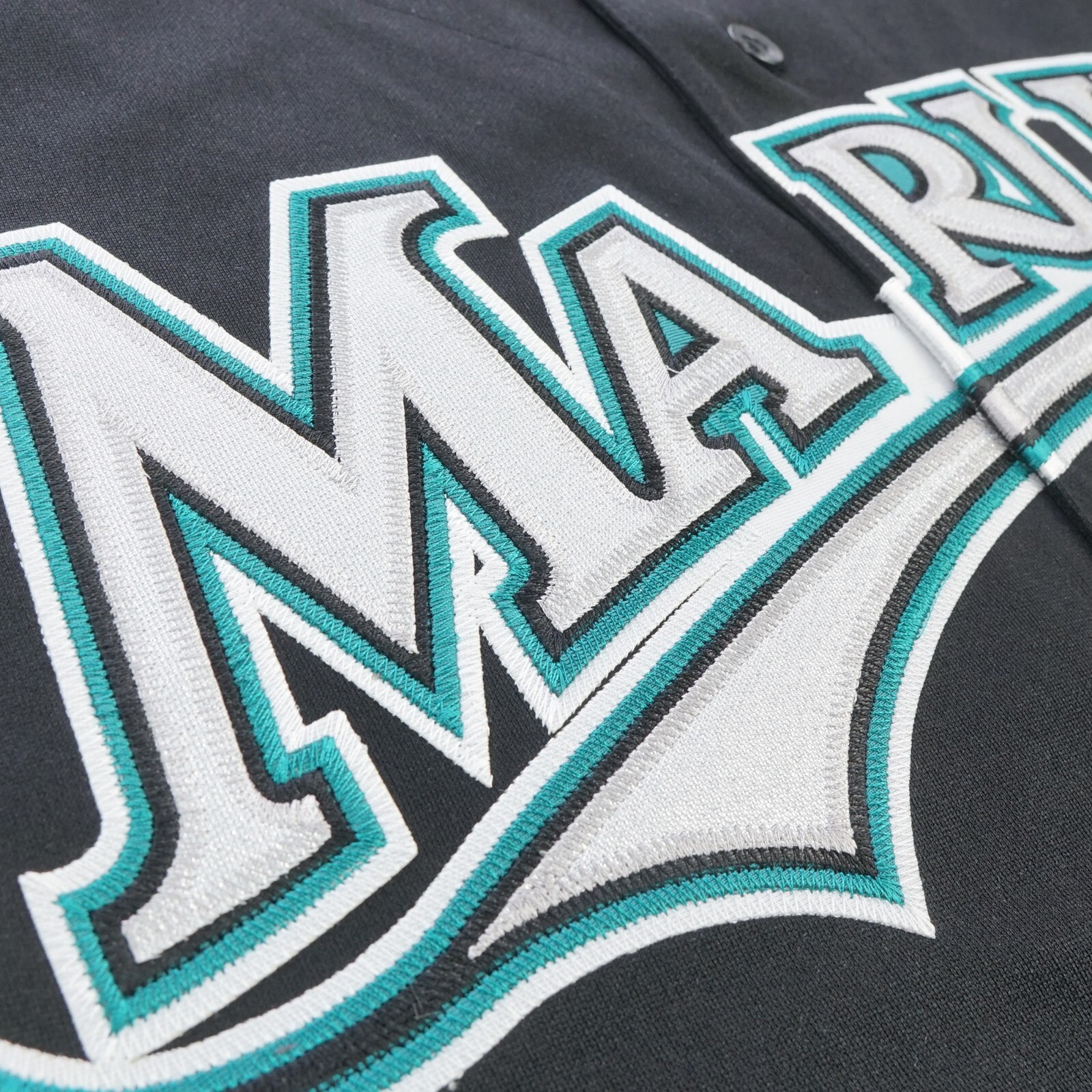 Ivan Rodriguez 2003 Florida Marlins Alternate Black Men’s World Series Jersey