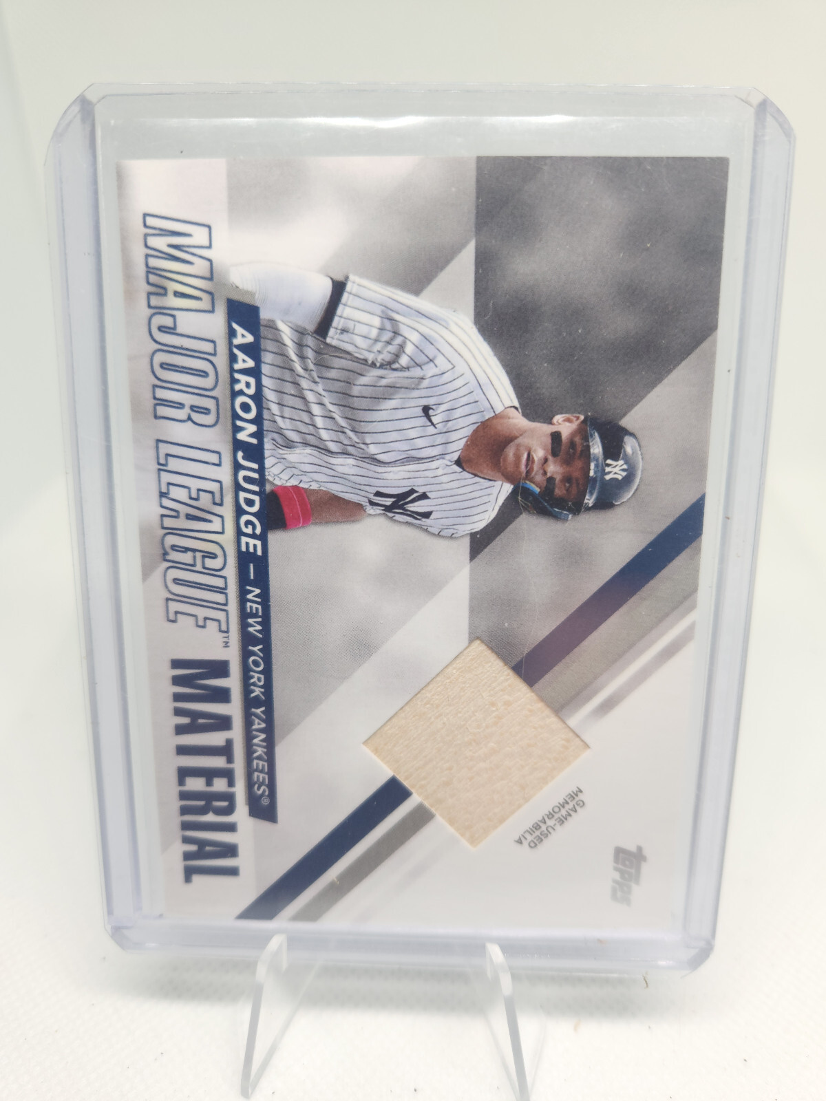 MLB Auto’s – Relics – Patches – Medallions – and More