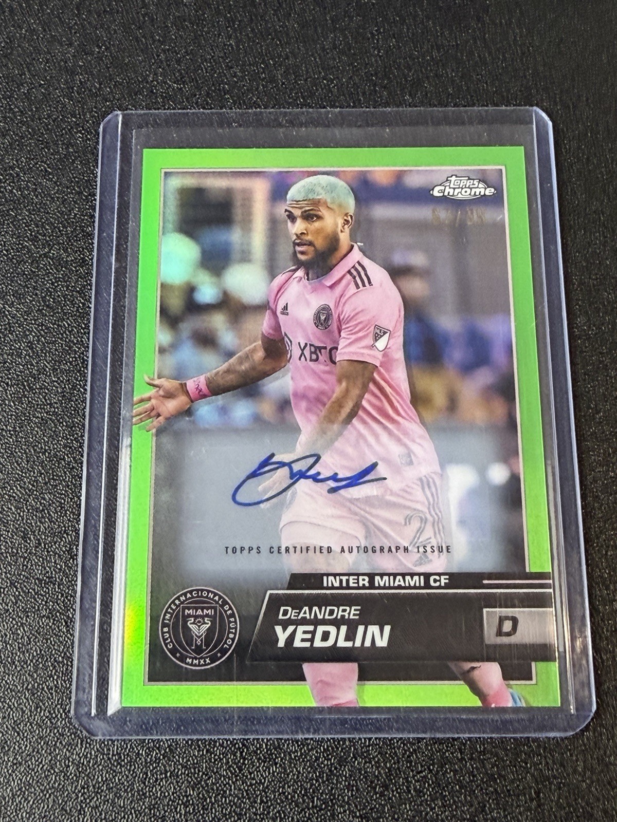 2023-24 Topps Chrome MLS DeAndre Yedlin Auto Neon Green Refractor #/99 Miami