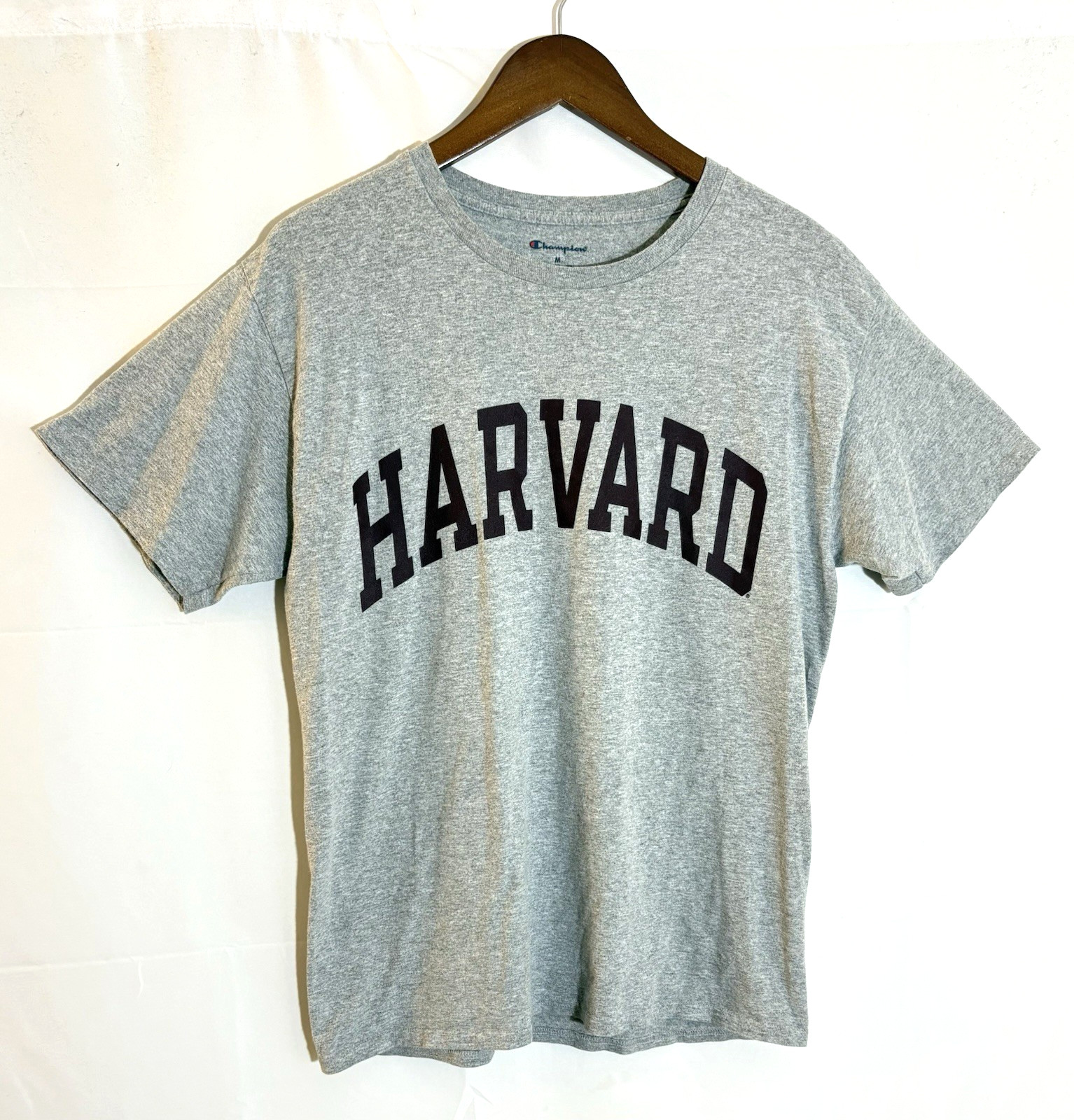 Harvard University Crimson Men’s Medium Gray Champion S/S Graphic T-Shirt Tee