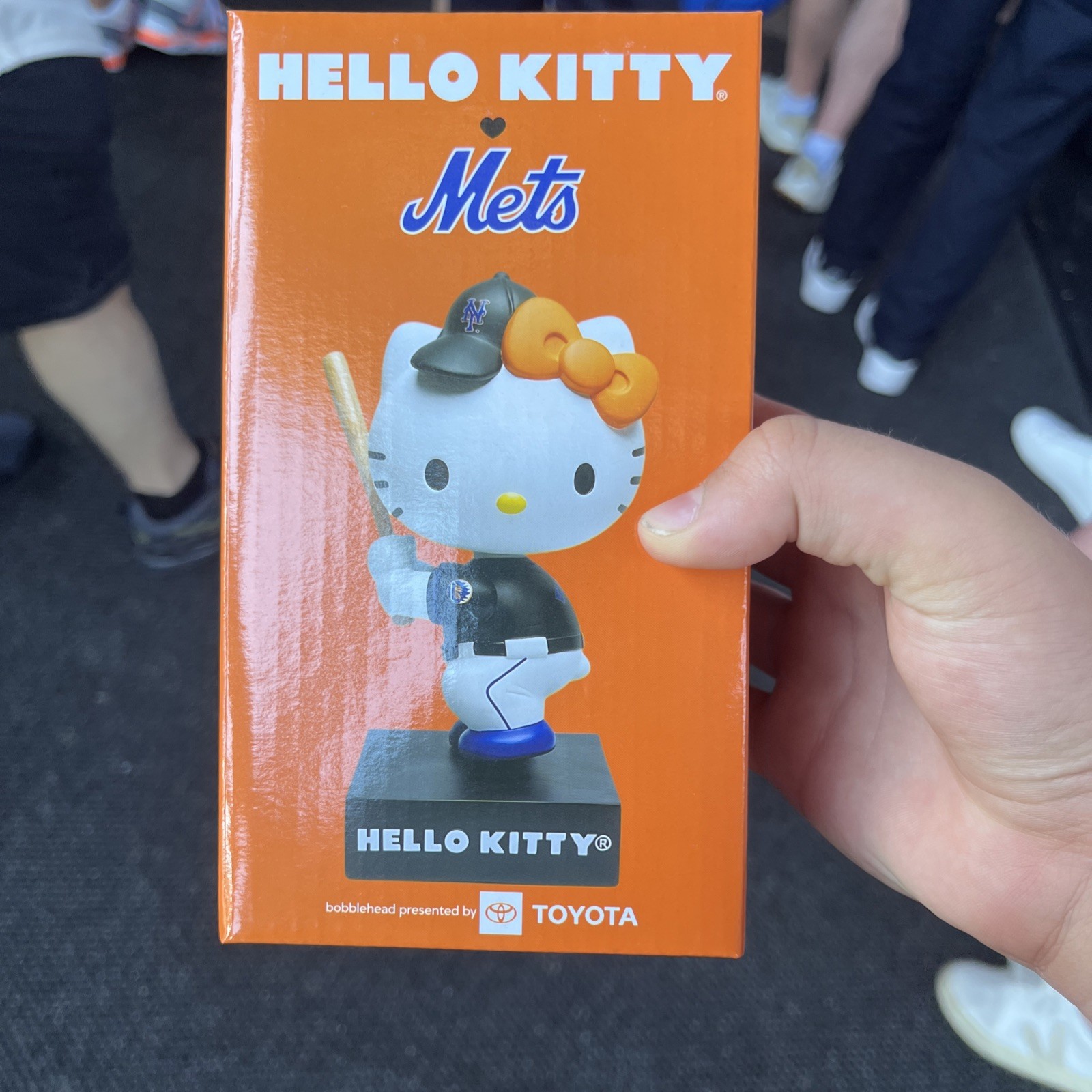 New York Mets 2026 Hello Kitty Bobblehead SGA 6-13 limited edition NEW IN HAND