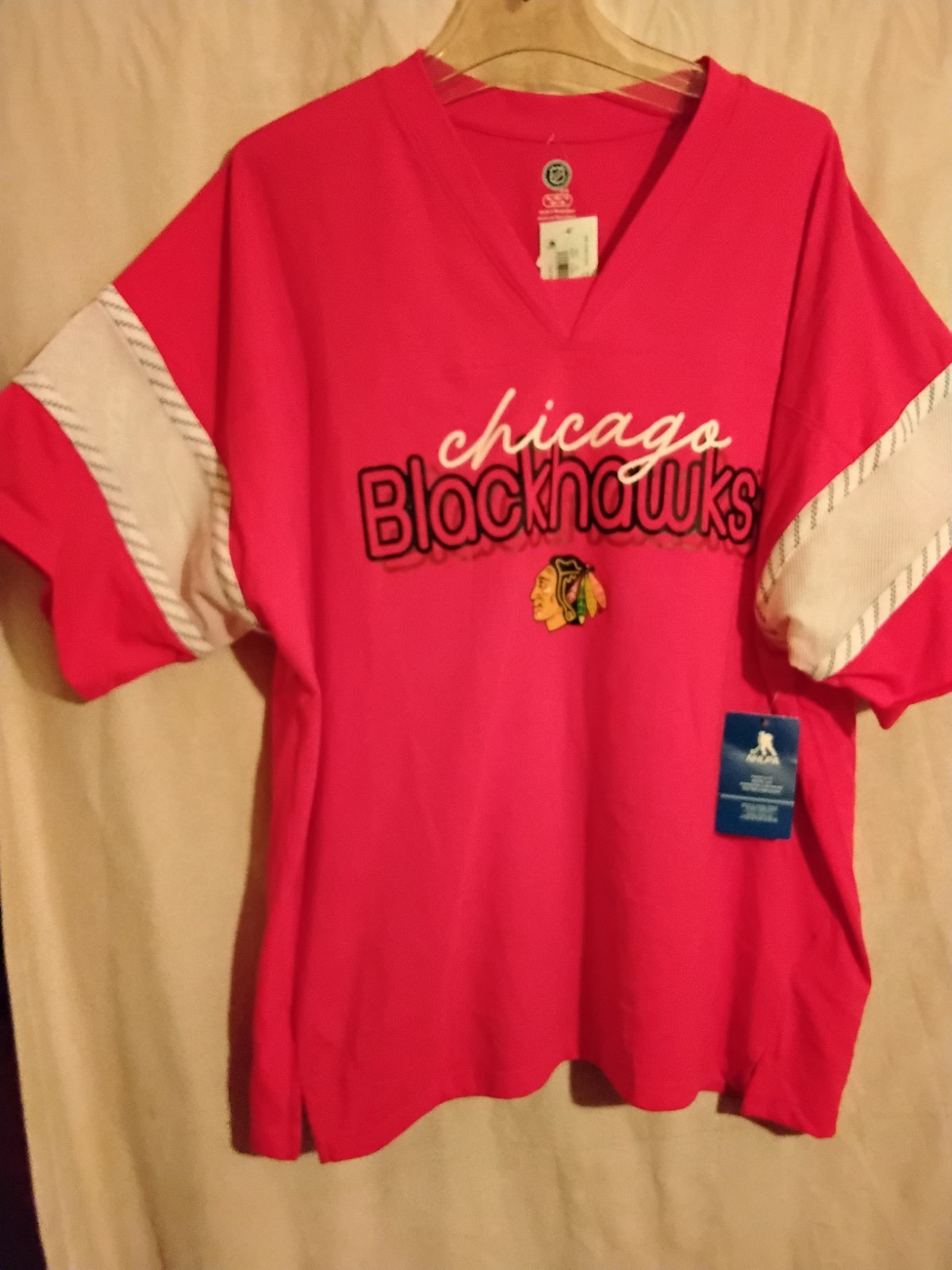 CHICAGO BLACKHAWKS SHIRT CONNOR BEDARD WOMENS SIZE 16/18 XL NWT