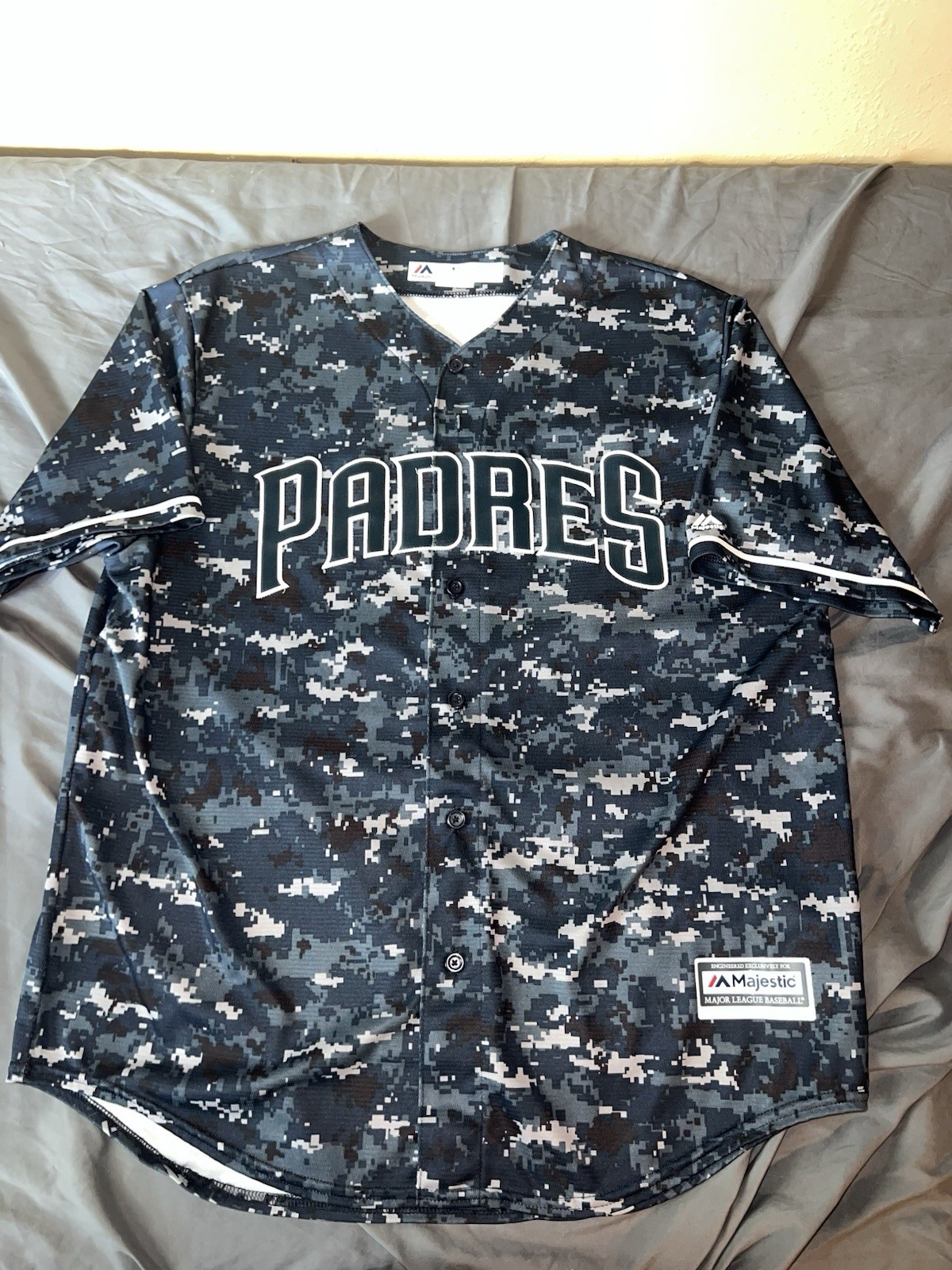 RARE Majestic San Diego Padres XL Blue Camo Baseball Jersey Cool Base