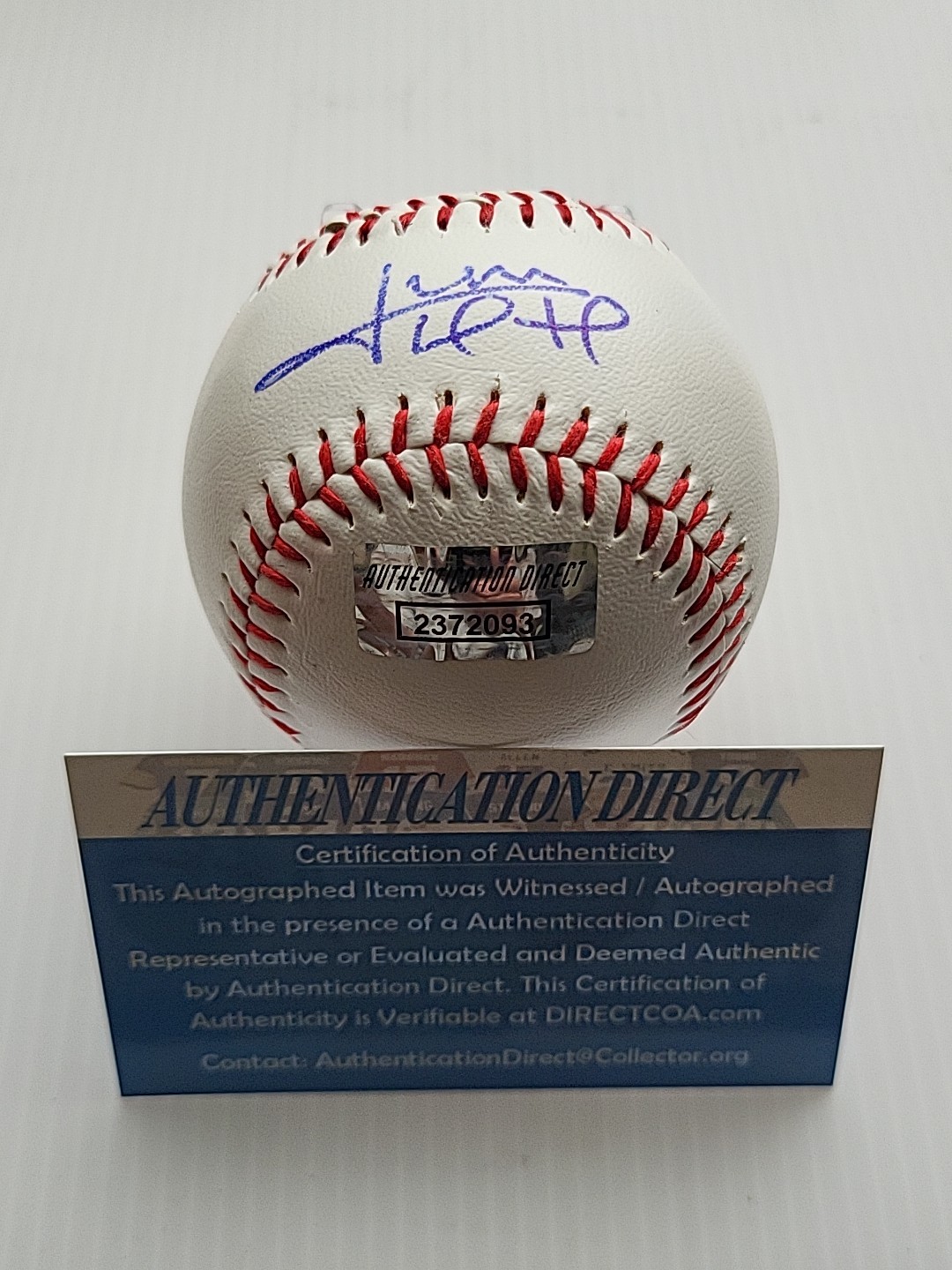 JUAN SOTO Hand-Signed Autographed Baseball with COA and Protective Case (METS)