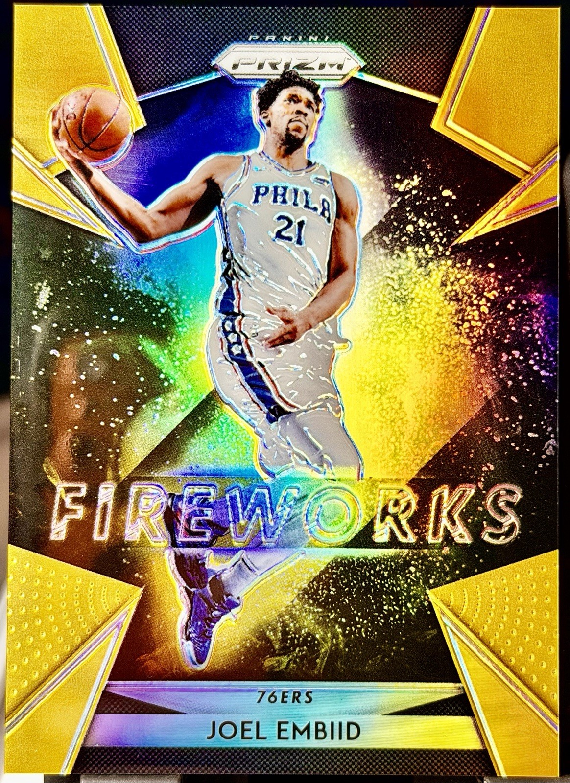 2018-19 Panini Prizm Joel Embiid Fireworks Gold /10 76ERS RARE