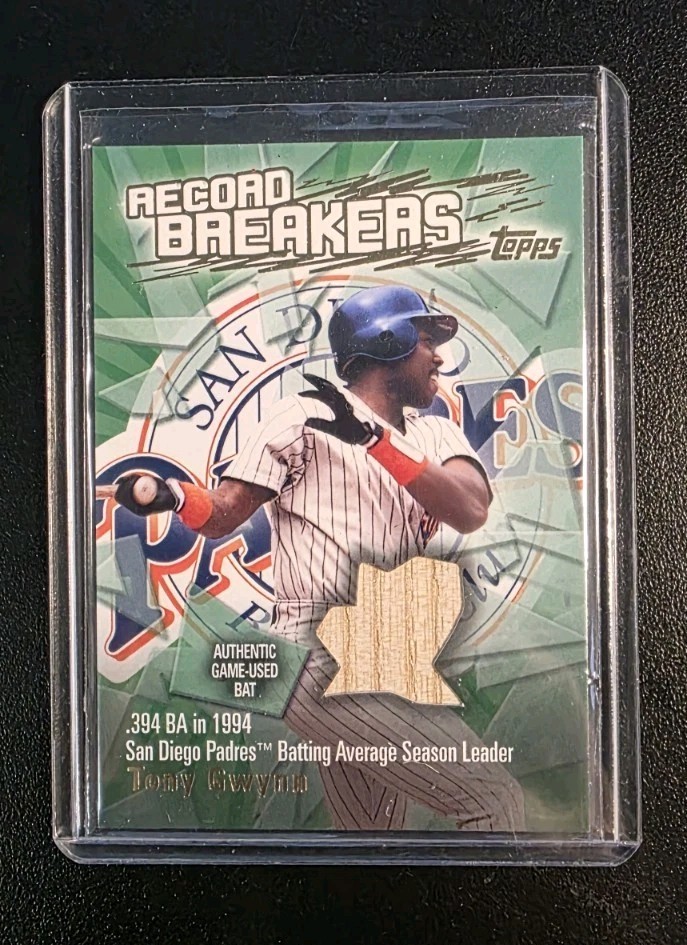 2003 TOPPS TONY GWYNN #RBR-TG2 RECORD BREAKERS GAME-USED BAT HOF PADRES