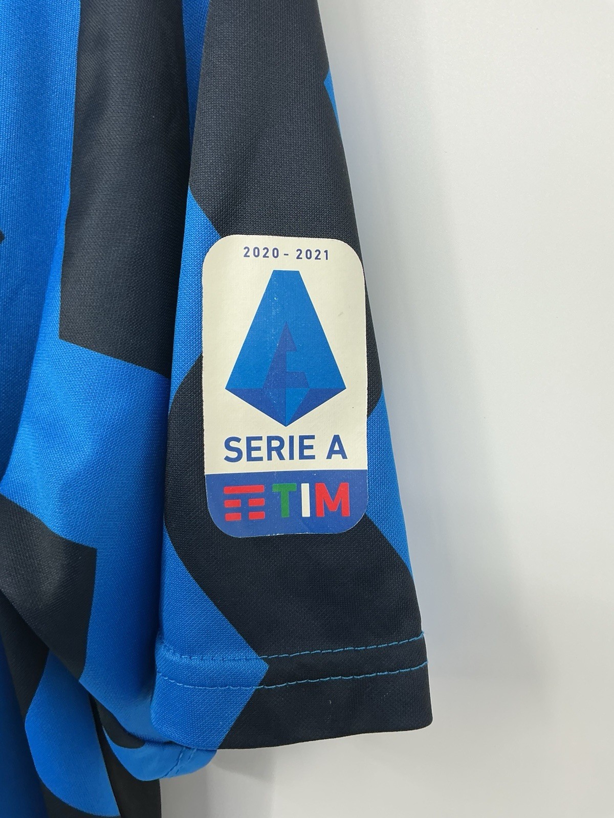 Inter Milan 2020/21 Home Soccer Jersey #18