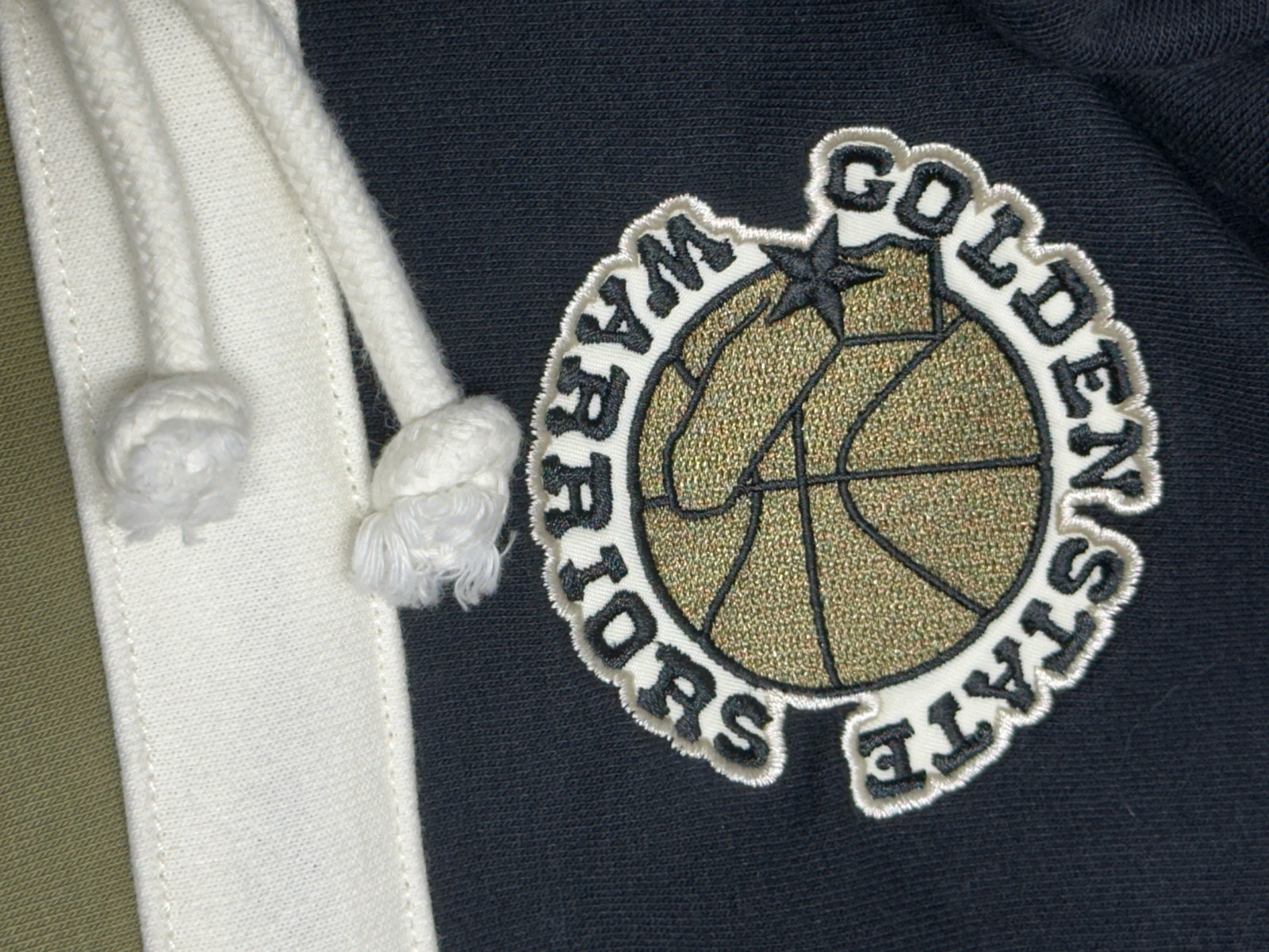 NBA Golden State Warriors Mitchell & Ness Hoodie Sweater Men’s SZ: M Olive Used