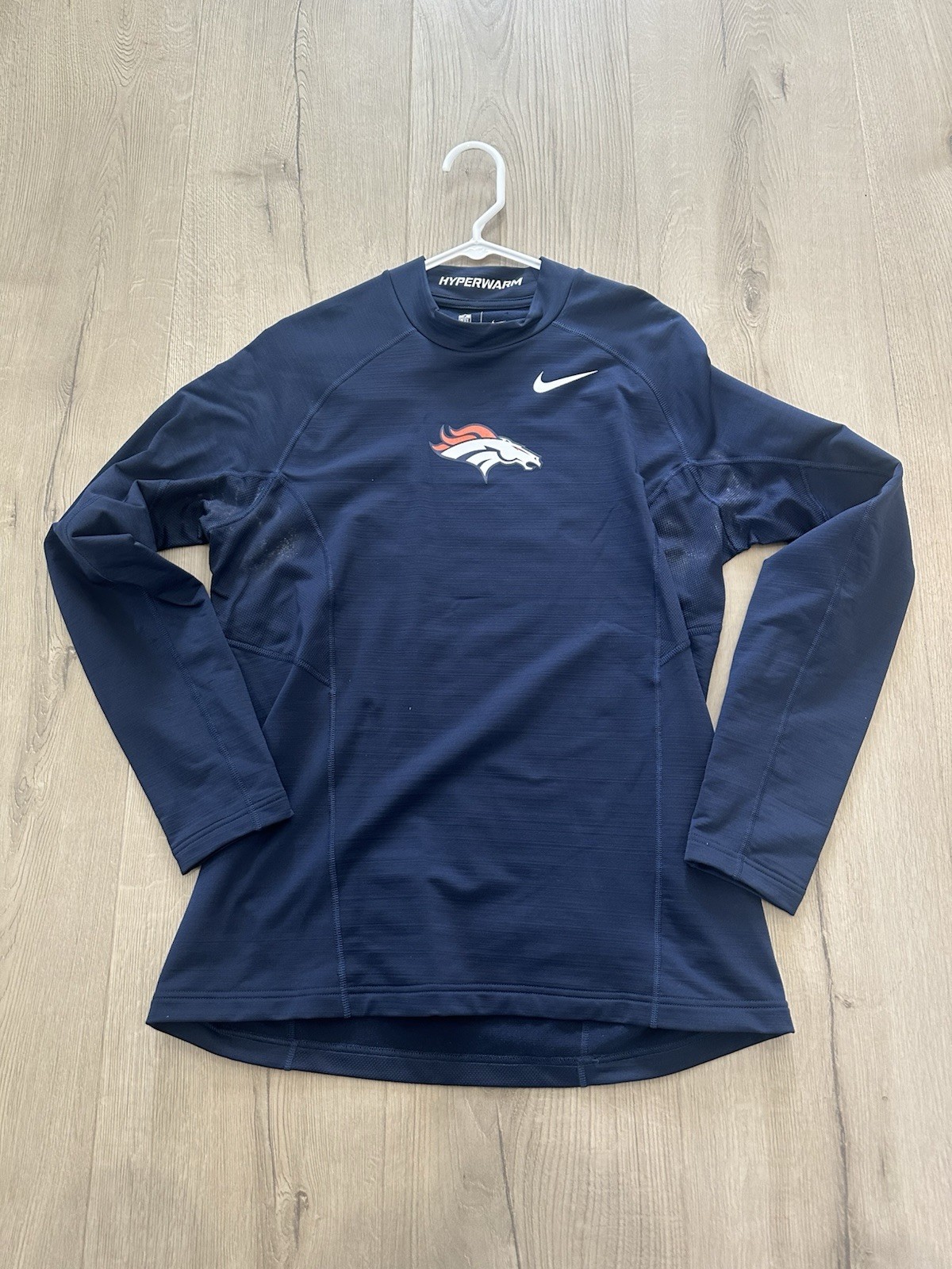 Nike Mens Denver Broncos Hyper warm Long Sleeve Shirt Size L
