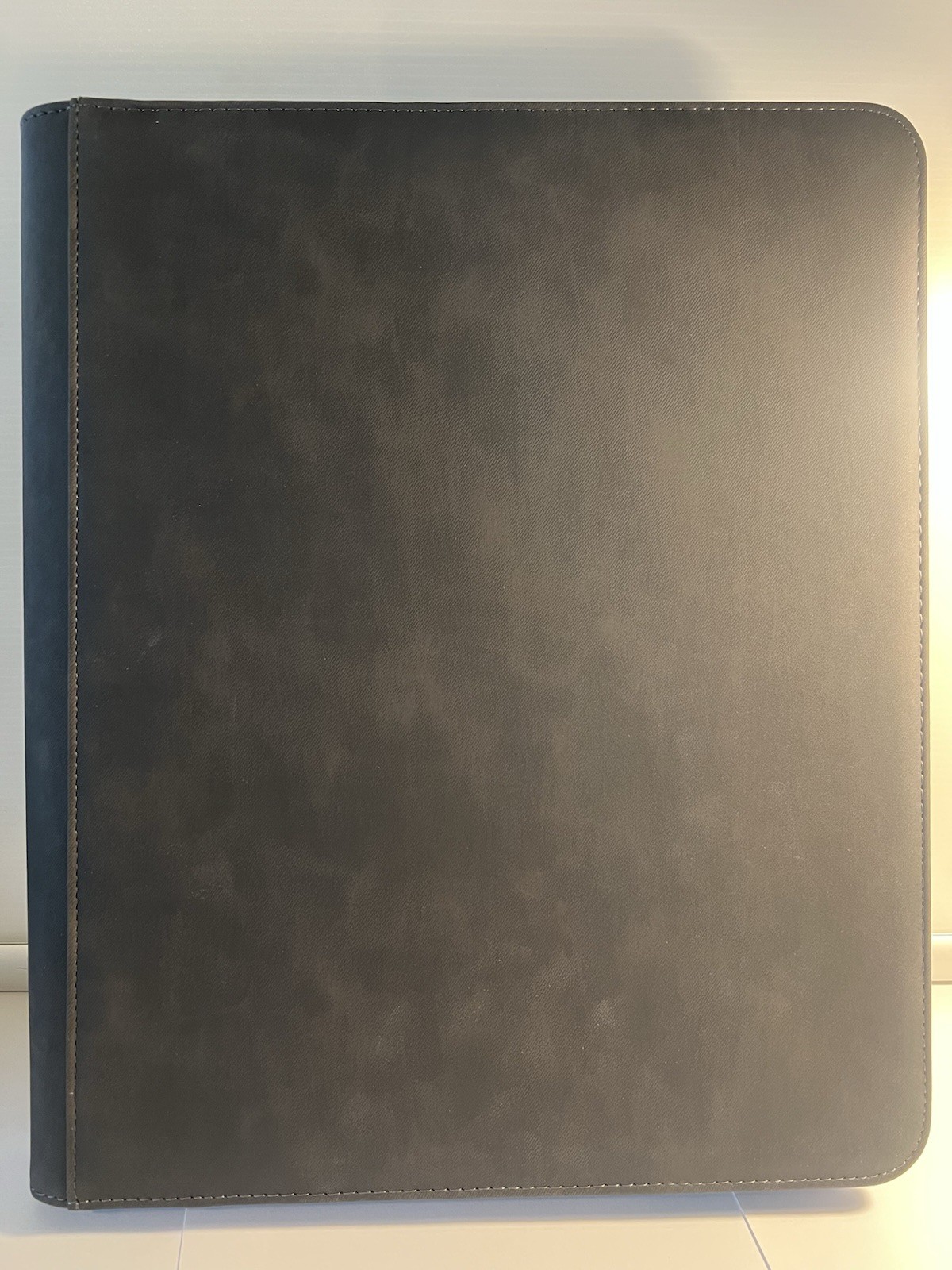 PREMIUM TOP LOADER PU LEATHER BINDER FOR TRADING CARDS – 9 POCKET – FITS 130 PT.