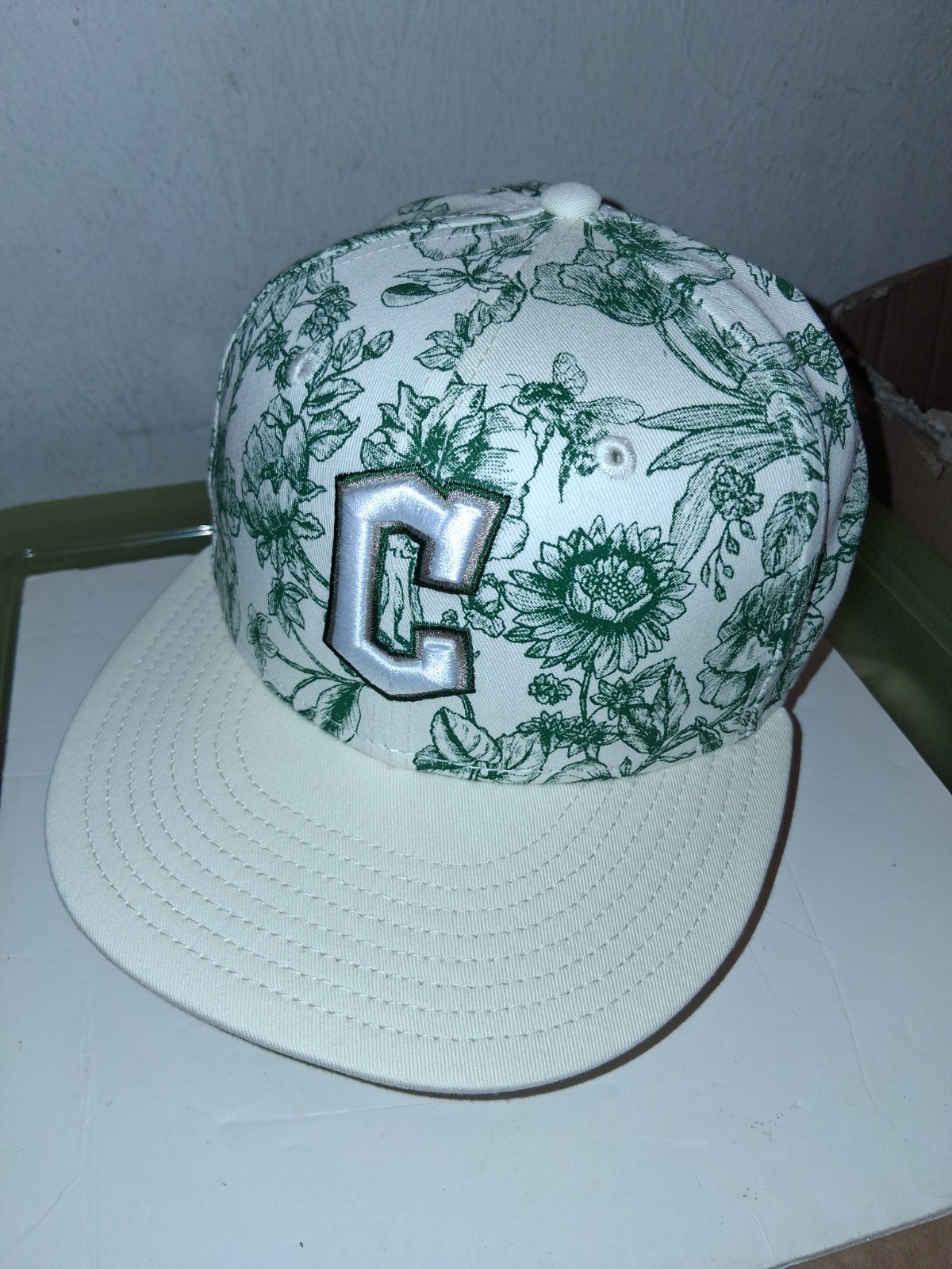 New Era Fitted 7 1/4 CLEVELAND GUARDIANS Spring Floral Jacobs Field Patch Hat