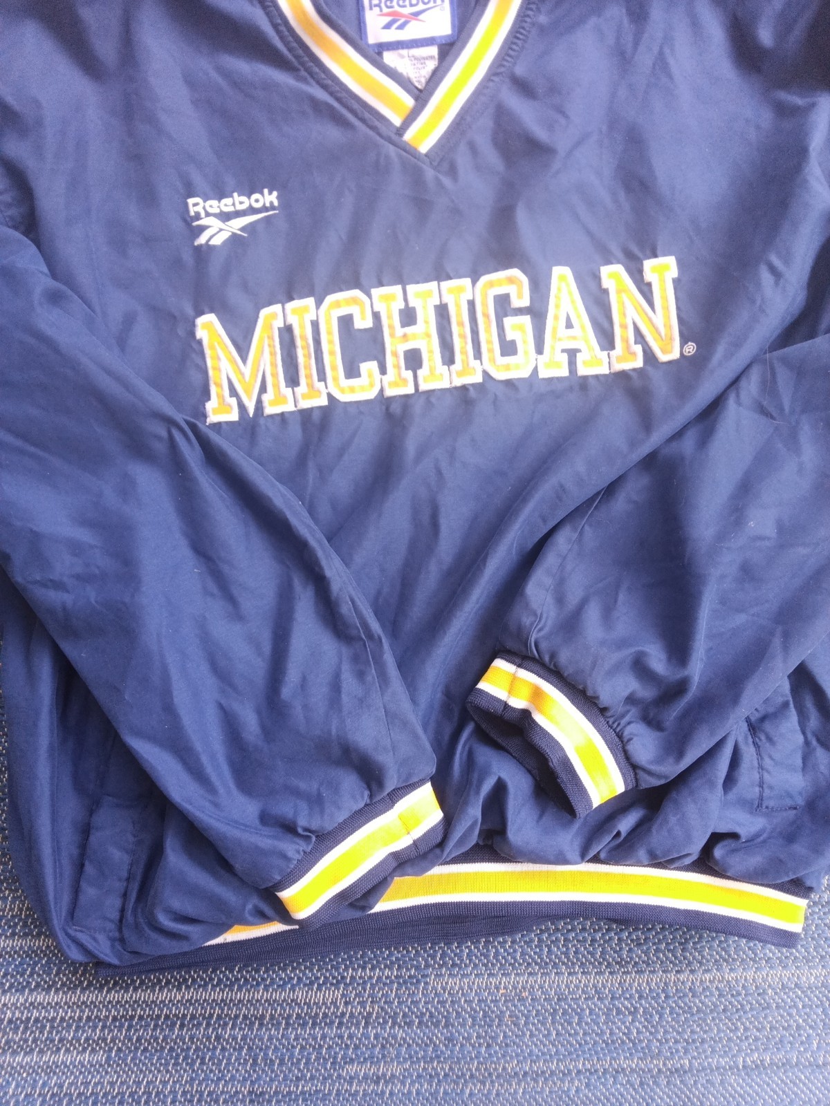 Michigan Wolverine Pullover Men Large Reebok Windbreaker Vintage EC Blue Yellow