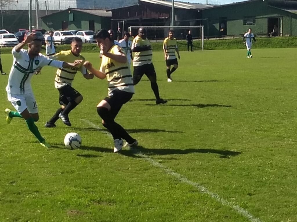 Leonardo marcou o primeiro gol do La Barca